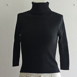 EUC BLACK TUBE TURTLE NECK 3/4 SLEEVES S
